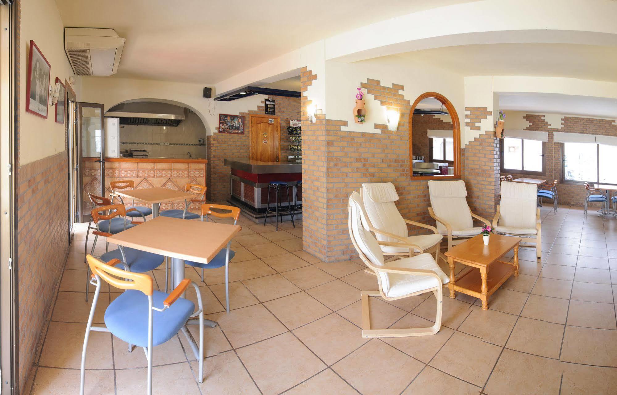 Hostal Rosalia Sant Antoni de Portmany Exterior foto